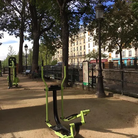 Apartment Paris, Au Bord Du Canal Saint Martin *